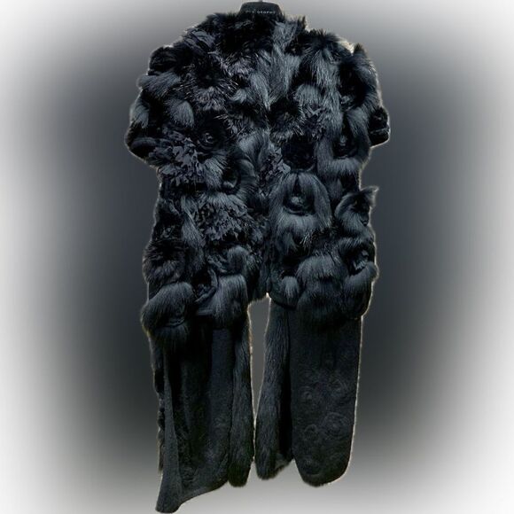 Carmen Marc Valvo Couture 2011 Black Dimensional Cashmere Knit Fur Vest - Picture 9 of 17